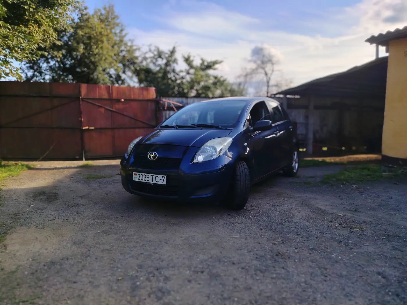 Toyota Yaris II Рестайлинг, 2011