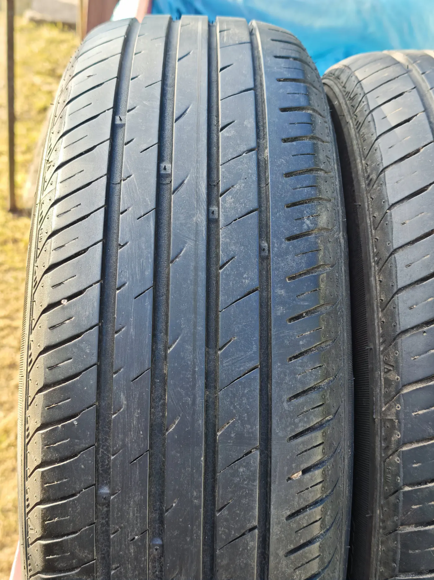 R15 185 65 Nexen Nfera SU4