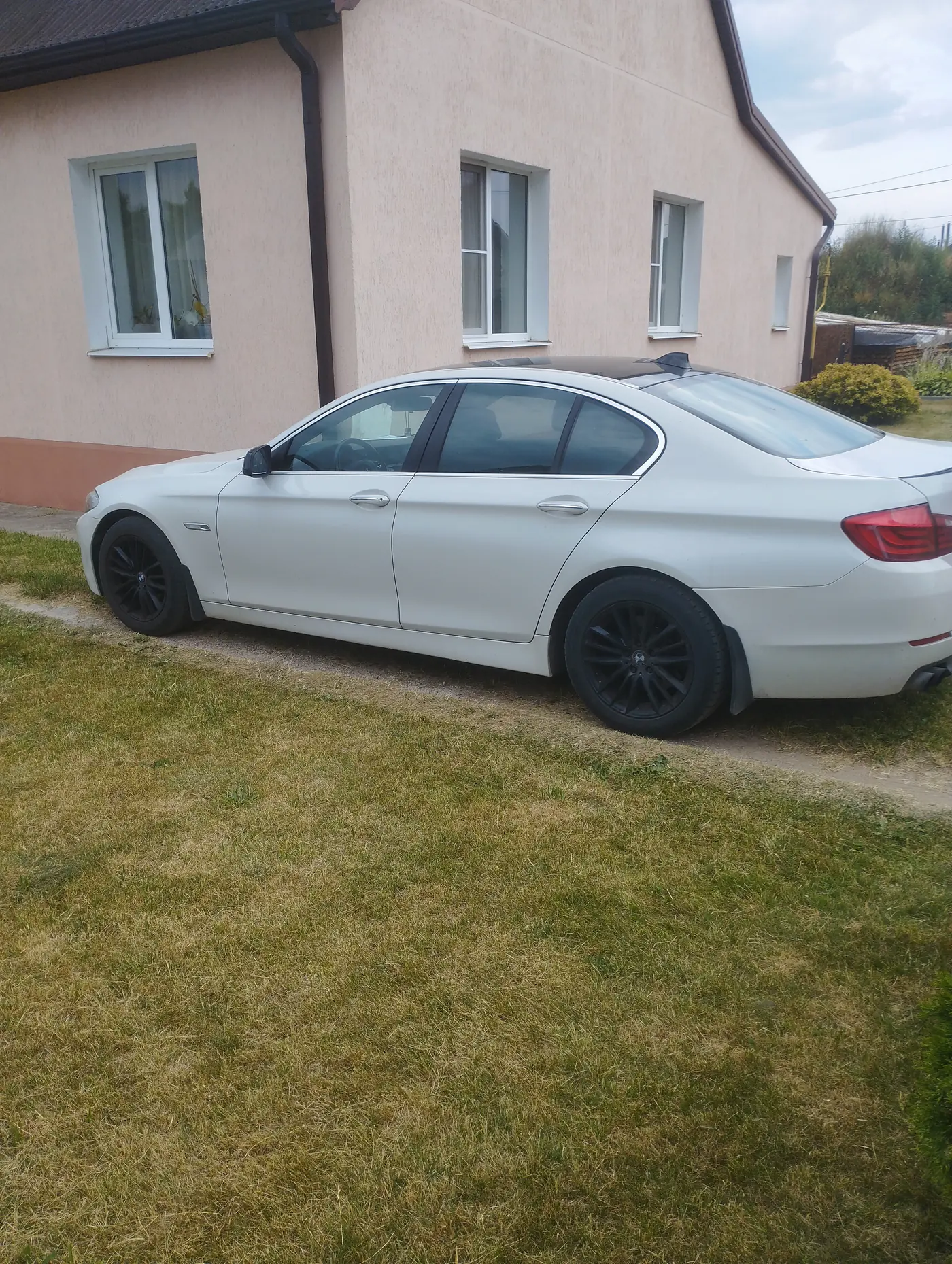 BMW 5 series VI (F10/F11/F07), 2013