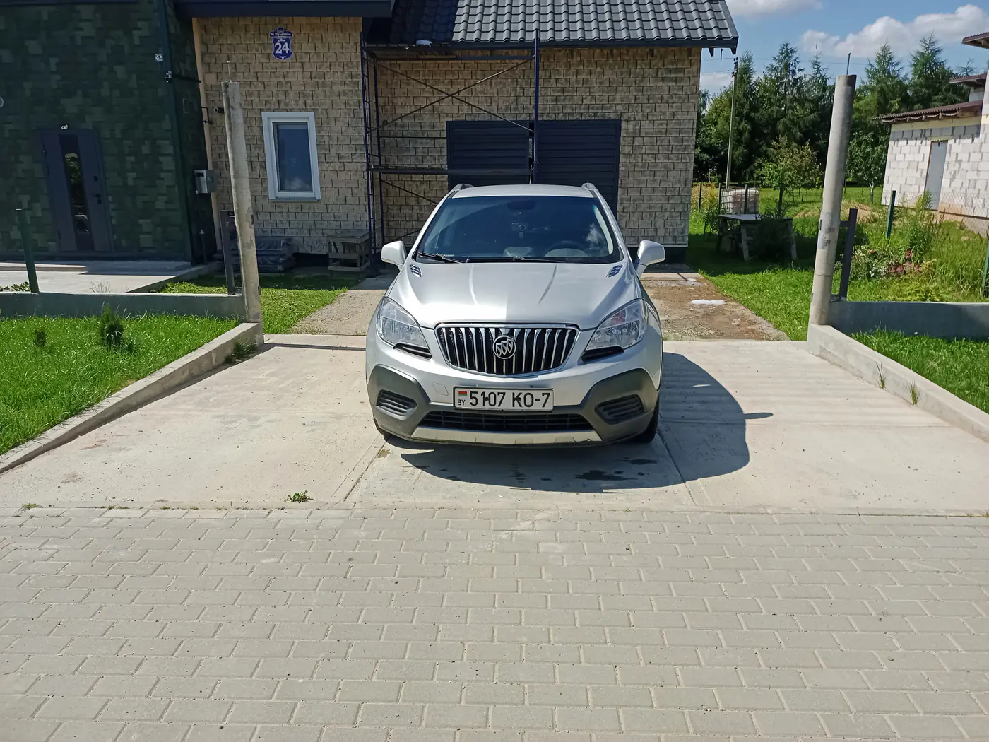 Buick Encore I, 2013