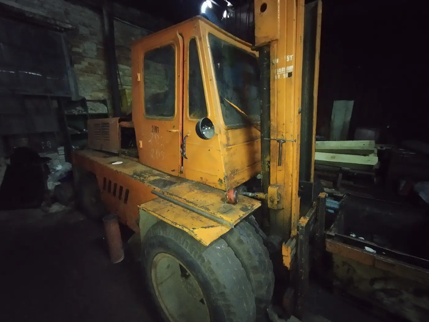 вилочный автопогрузчик Львовский Автопогрузчик АП-40814 1991