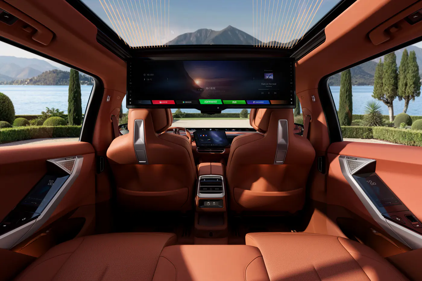 Новый кроссовер BMW X5: представлена удлиненная версия