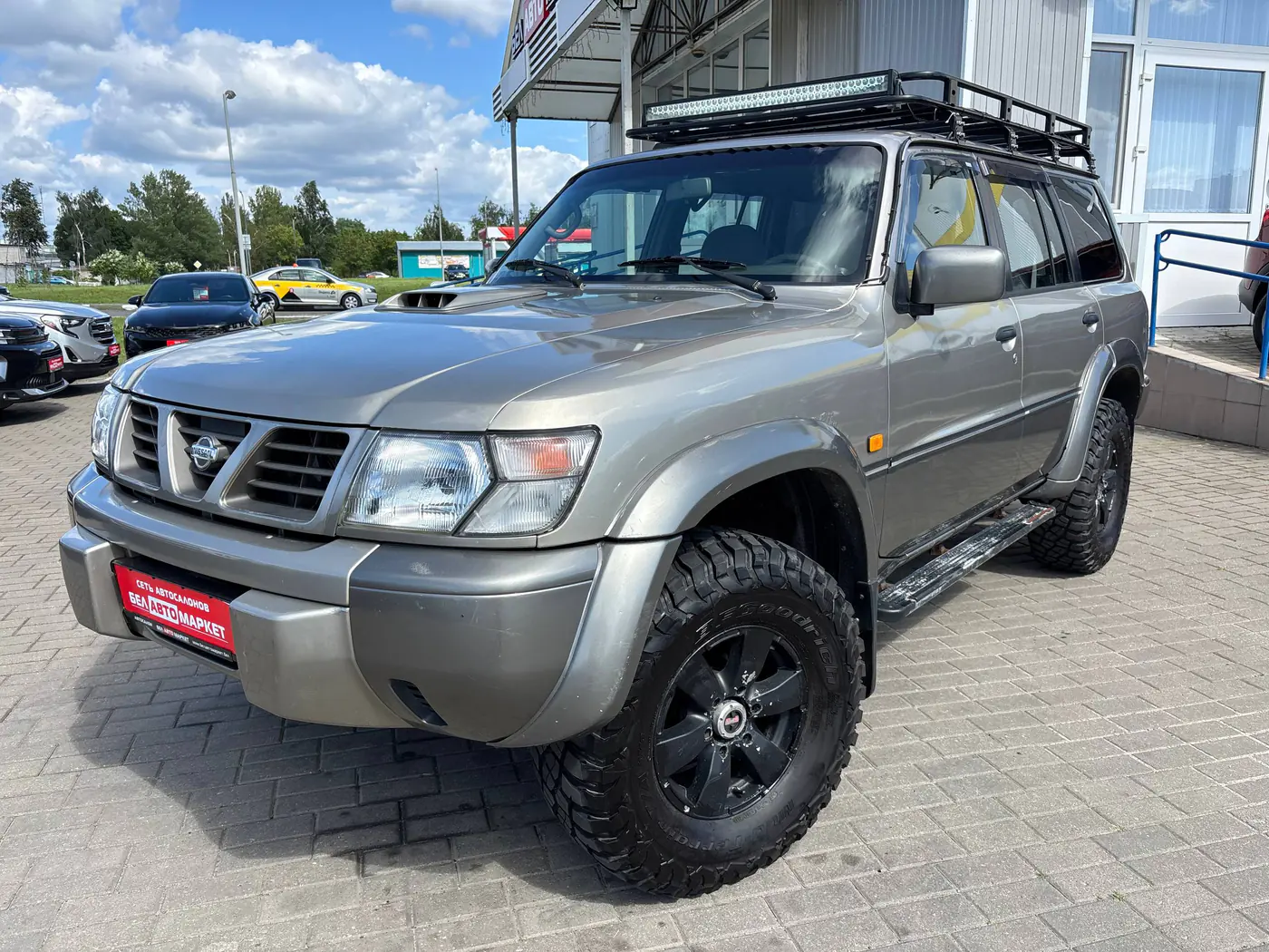 Nissan Patrol V (Y61), 1999