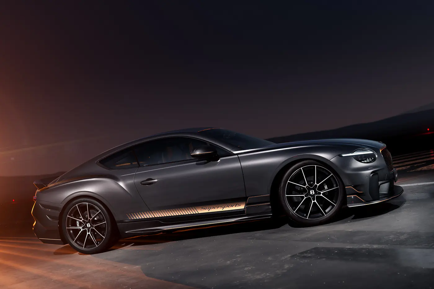 Возвращение Bentley Continental Supersports: задний привод, минус 500 кг и ограниченный тираж