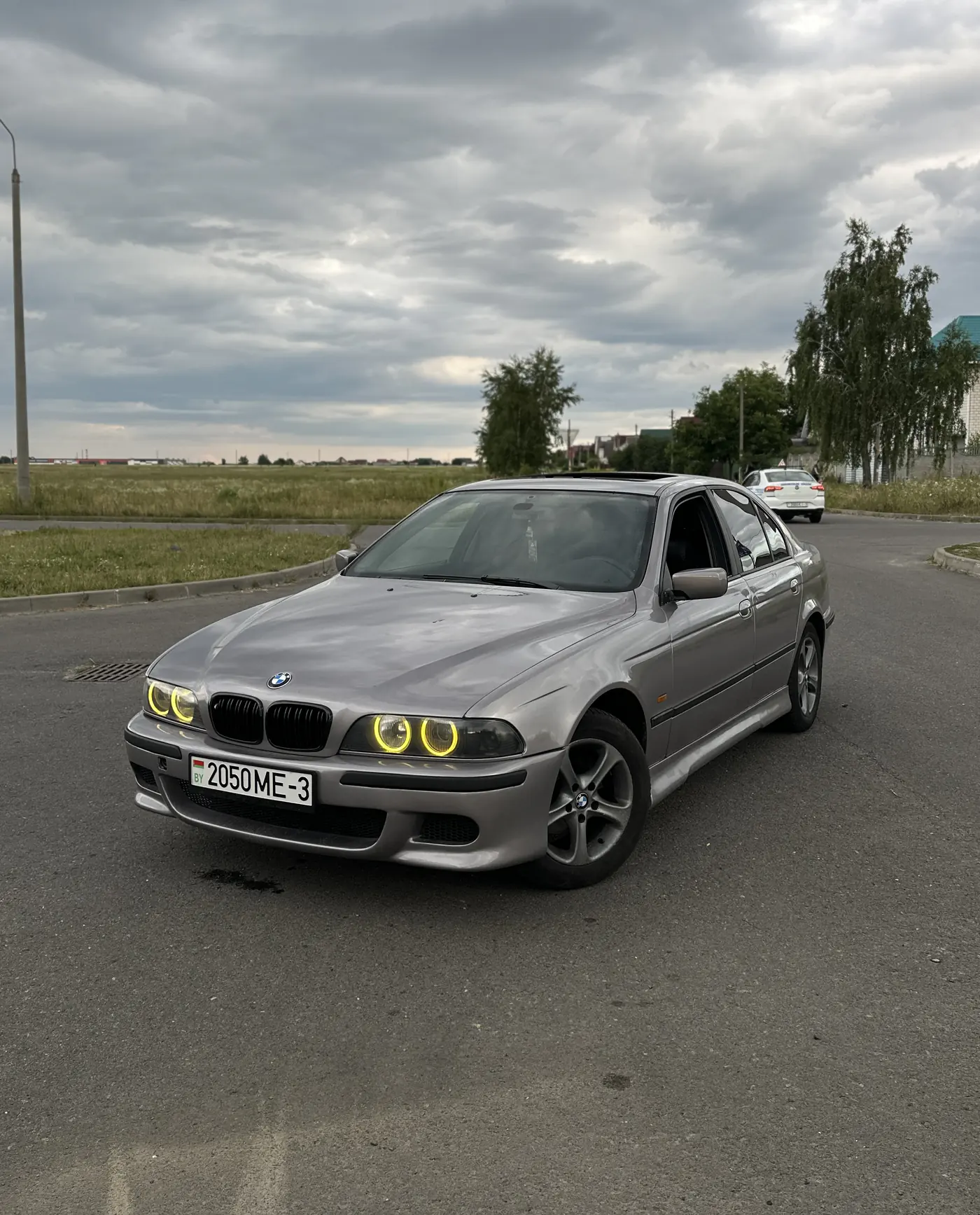 BMW 5 series IV (E39), 1998