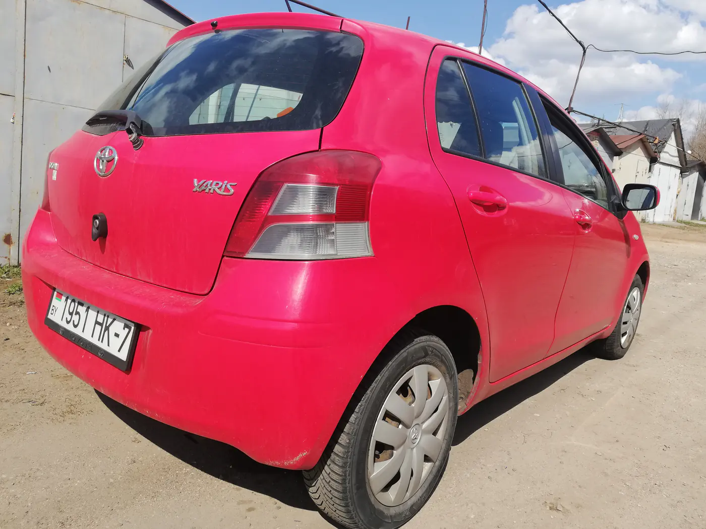 Toyota Yaris II Рестайлинг, 2011