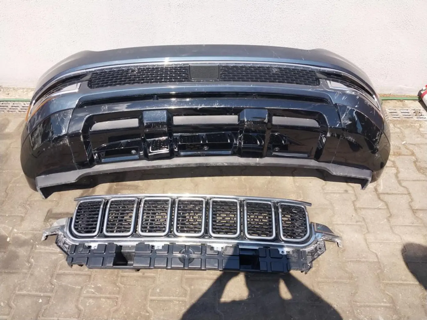 Бампер передний к Jeep Grand Wagoneer 2023