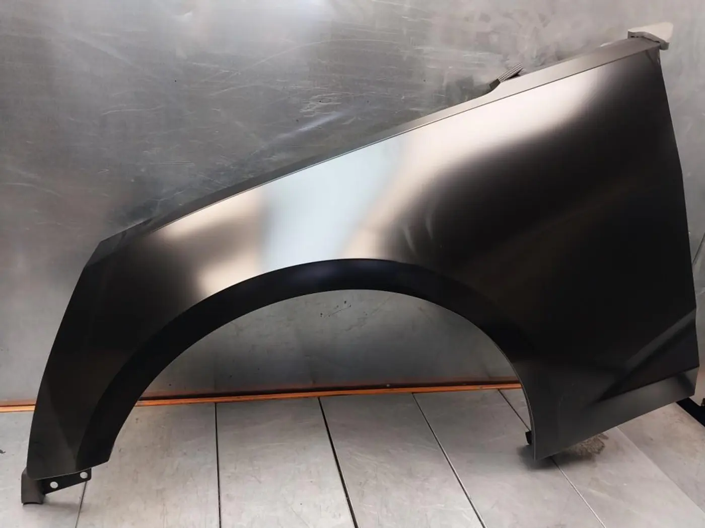 Крыло переднее левое к Chevrolet Camaro 2020