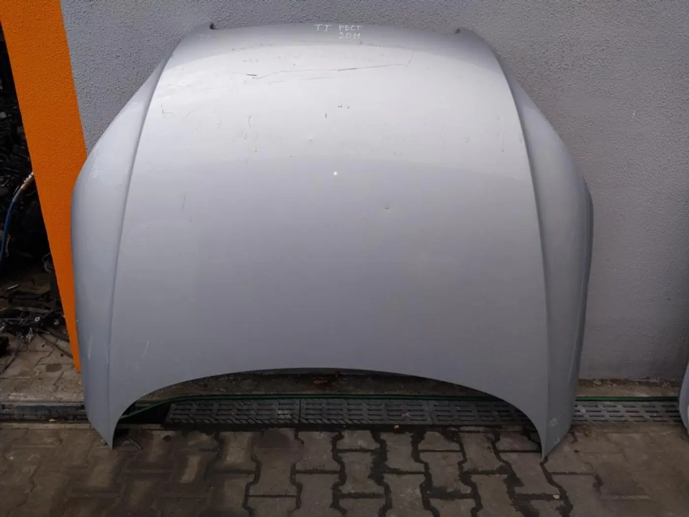 Капот к Audi TT 2011