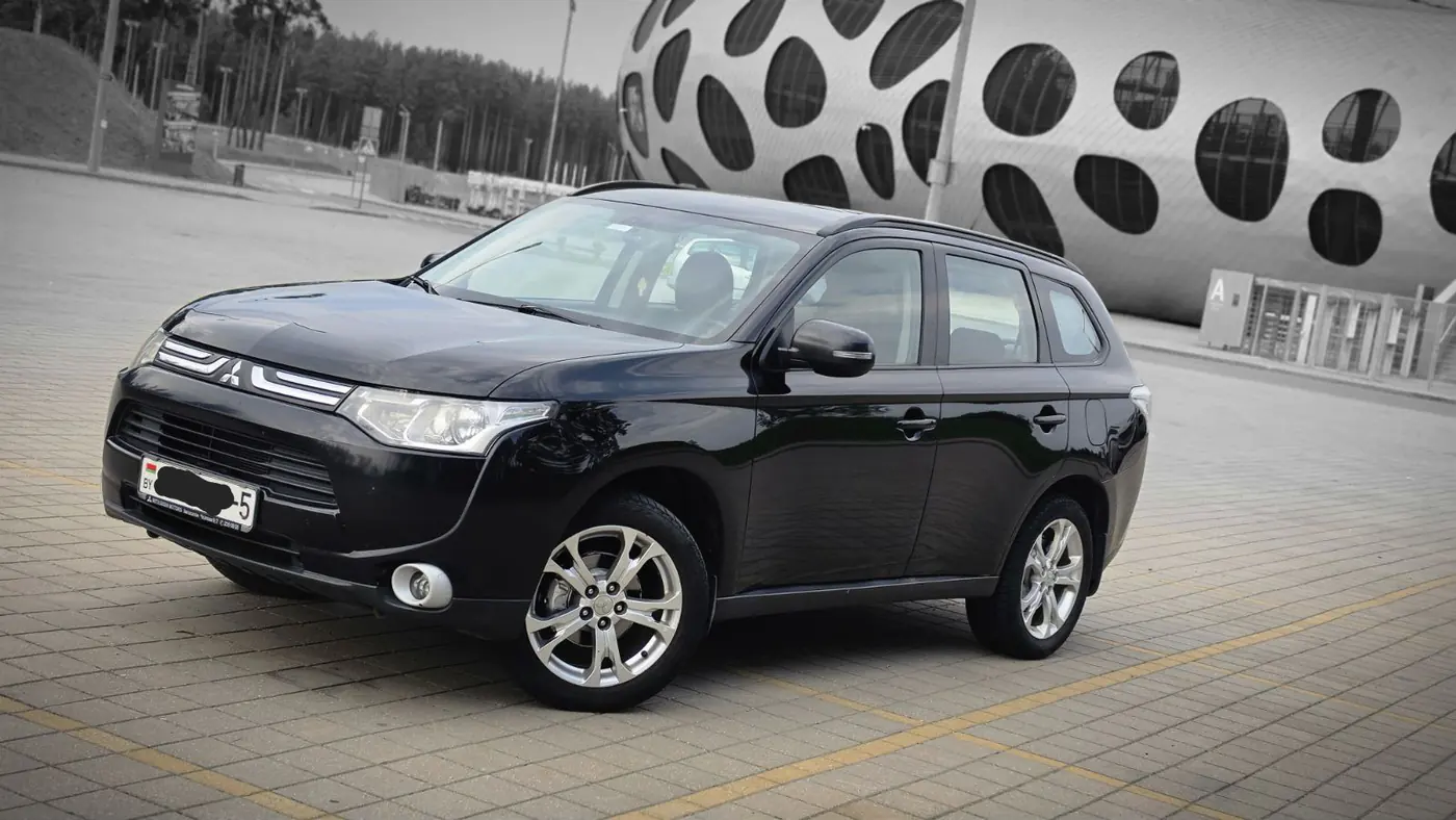 Mitsubishi Outlander III, 2012