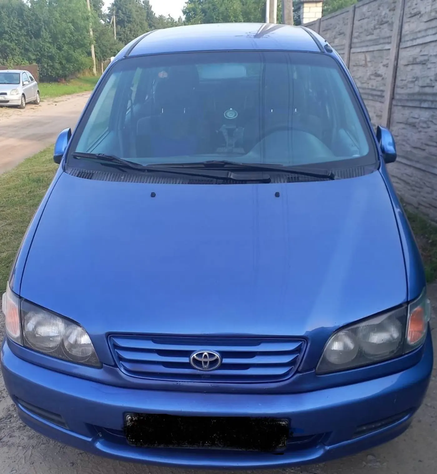 Toyota Picnic I, 1998