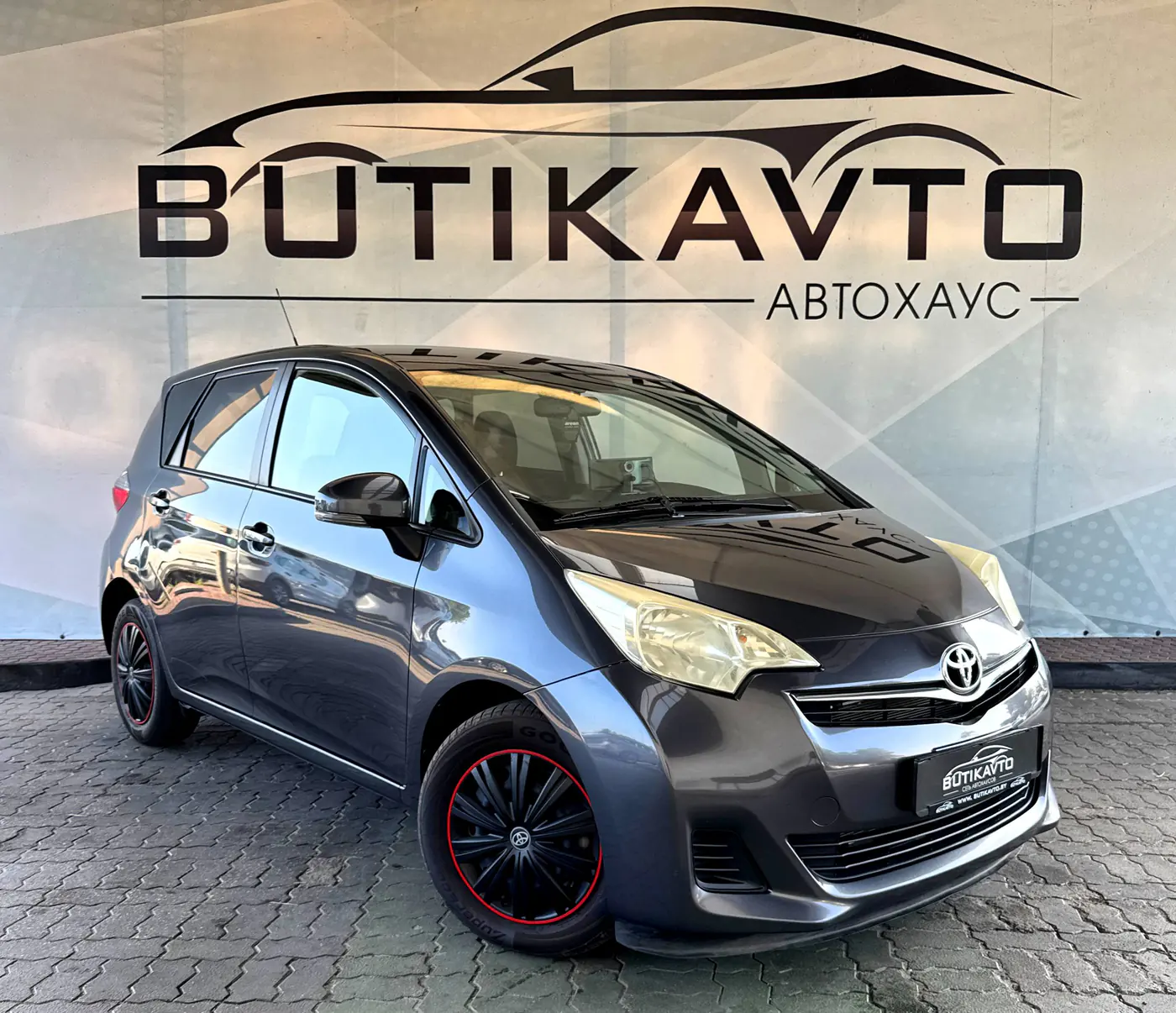 Toyota Verso-S I, 2013
