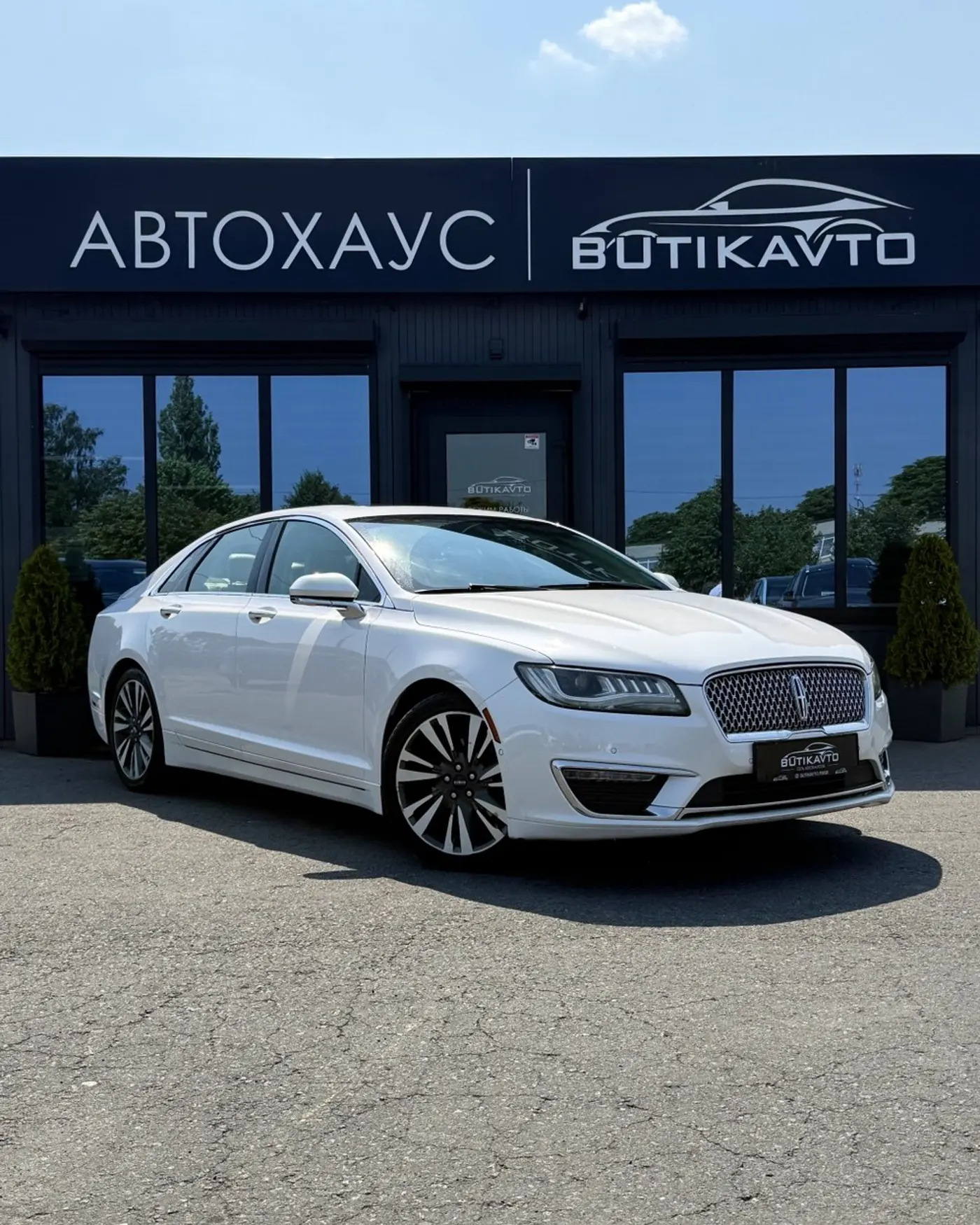 Lincoln MKZ II Рестайлинг, 2017