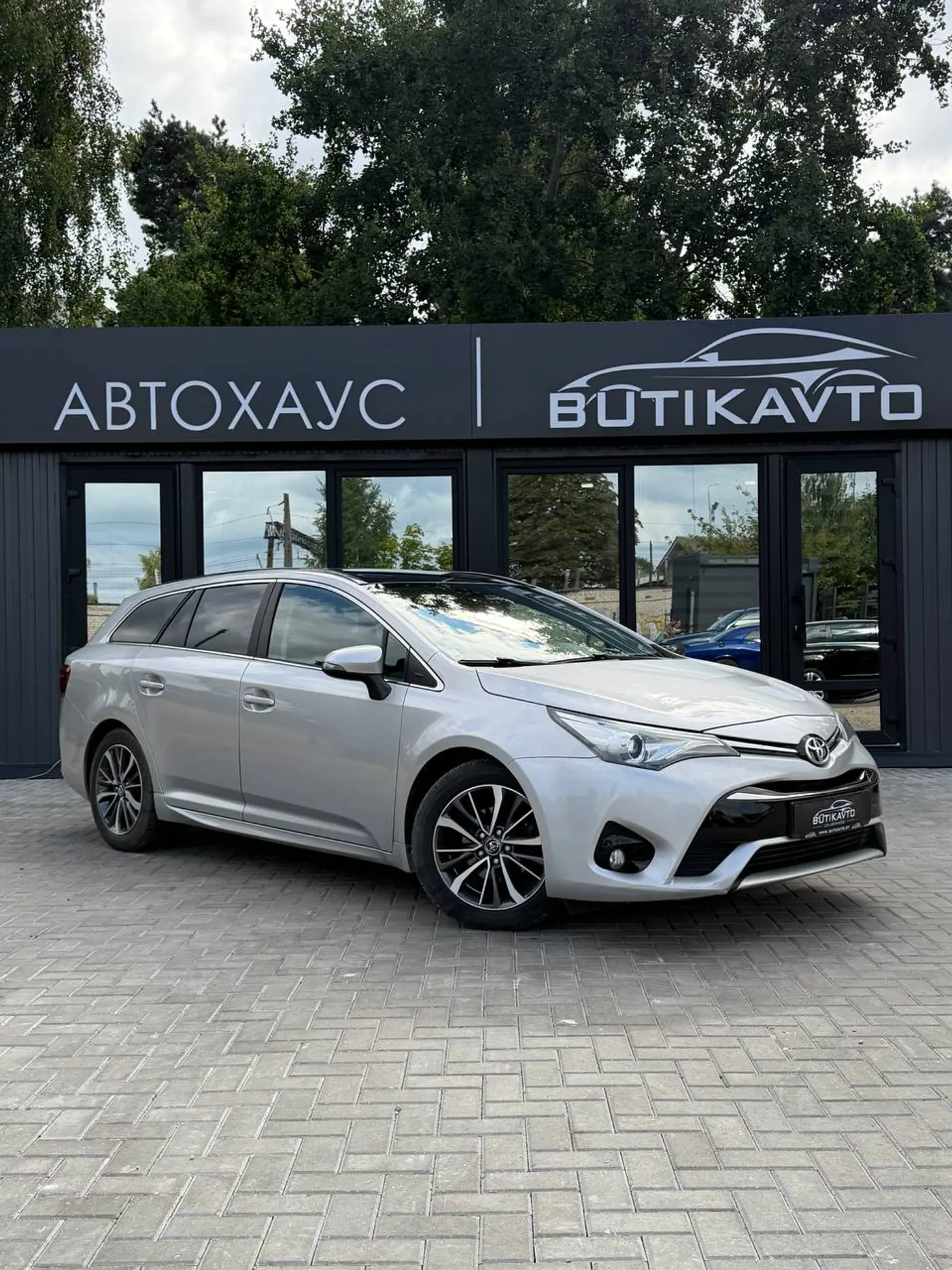 Toyota Avensis III Рестайлинг 2, 2015