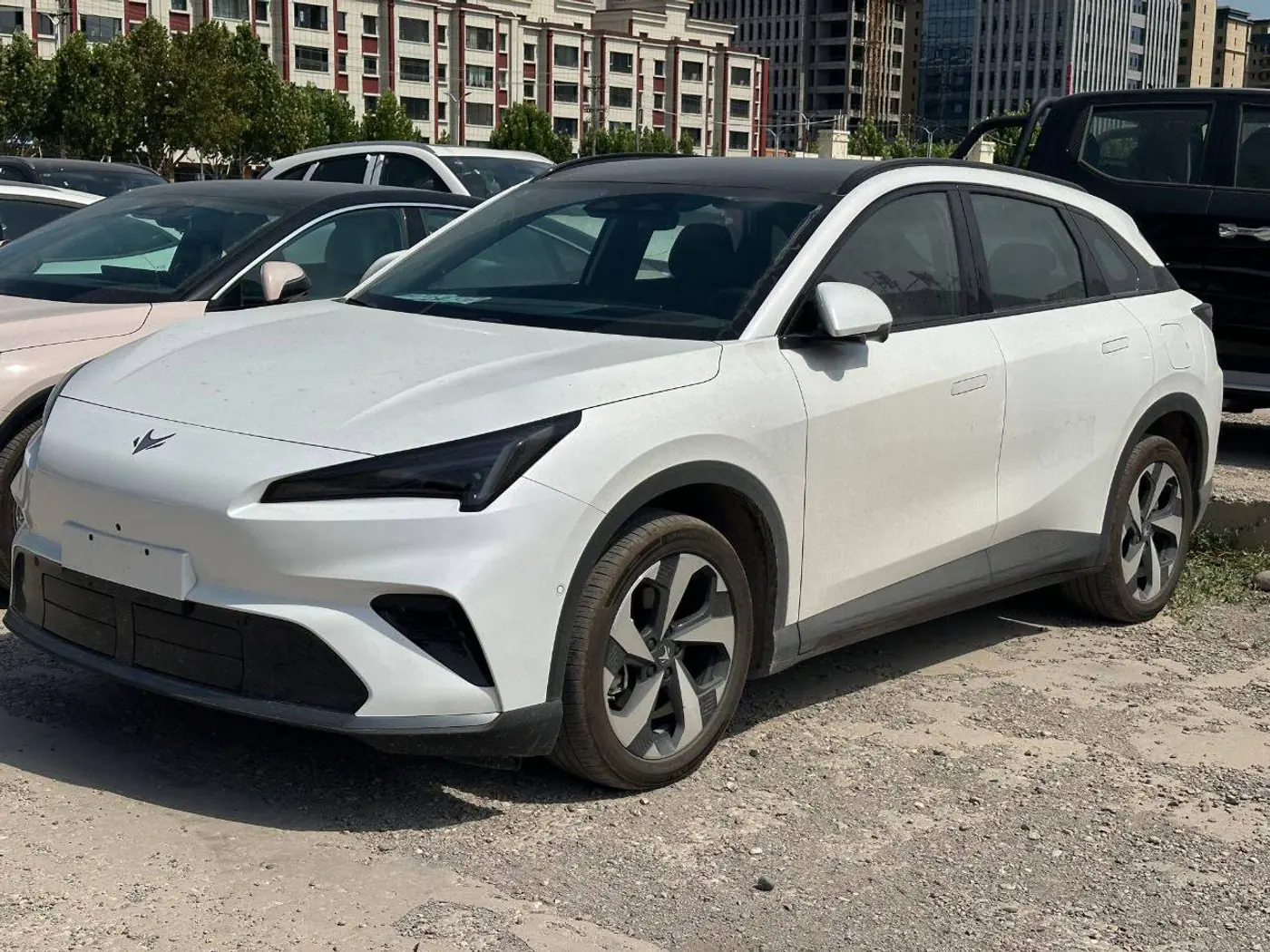 Arcfox Alpha T5 I, 2026