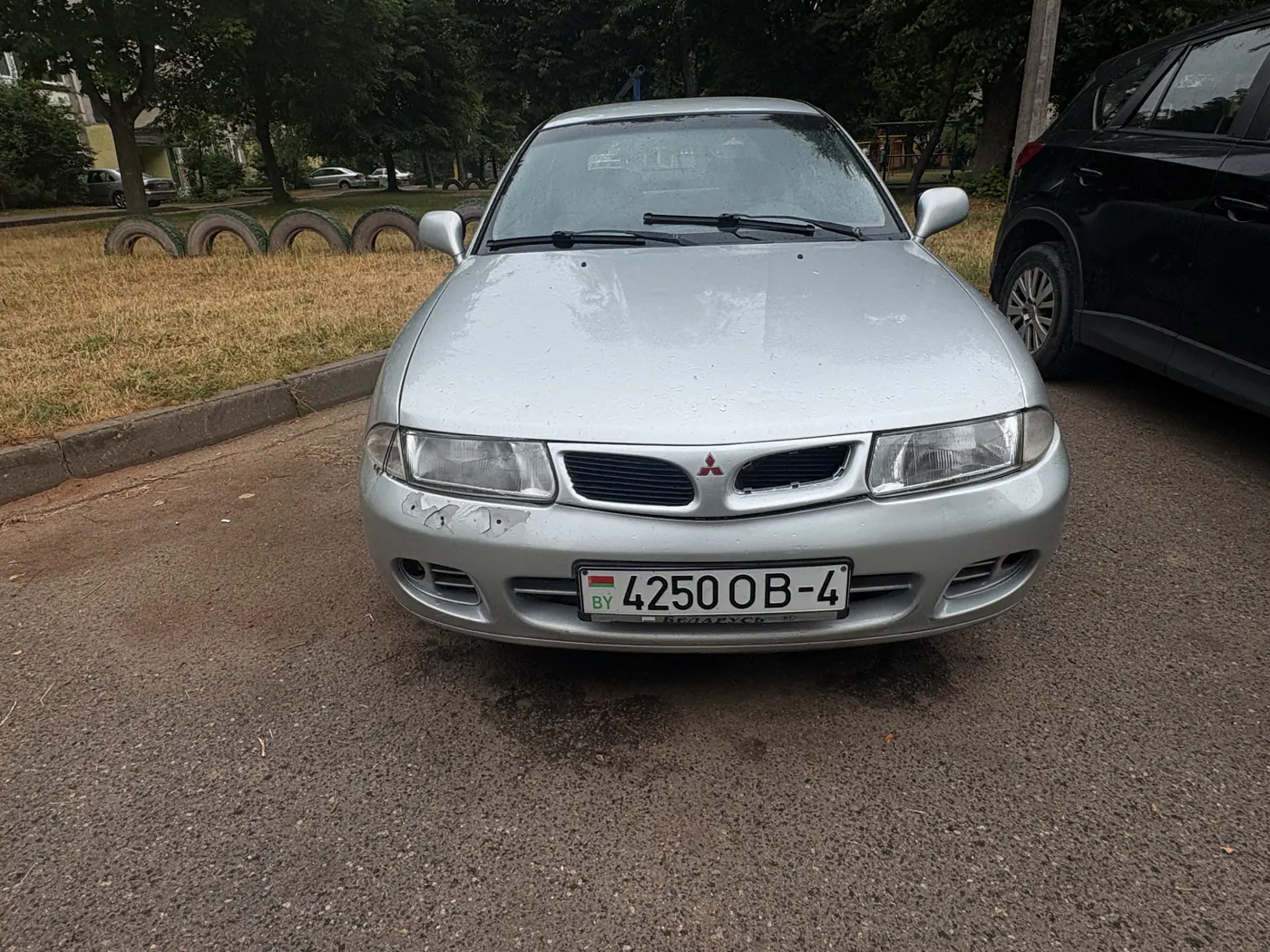 Mitsubishi Carisma I, 1996