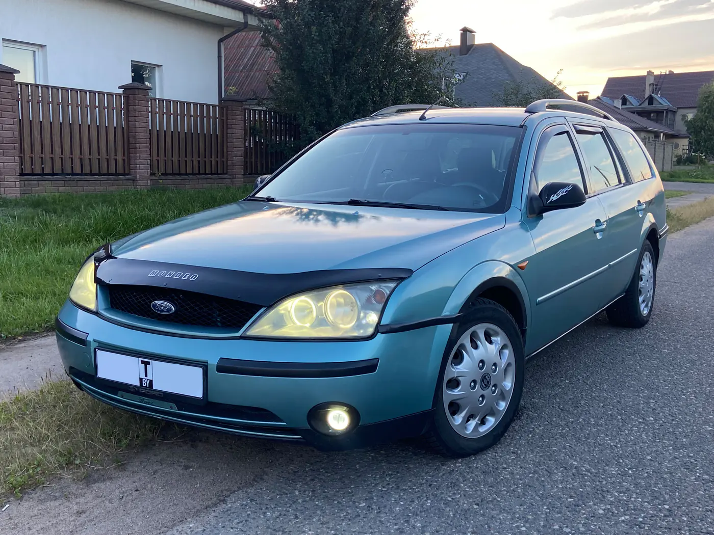 Ford Mondeo III, 2001