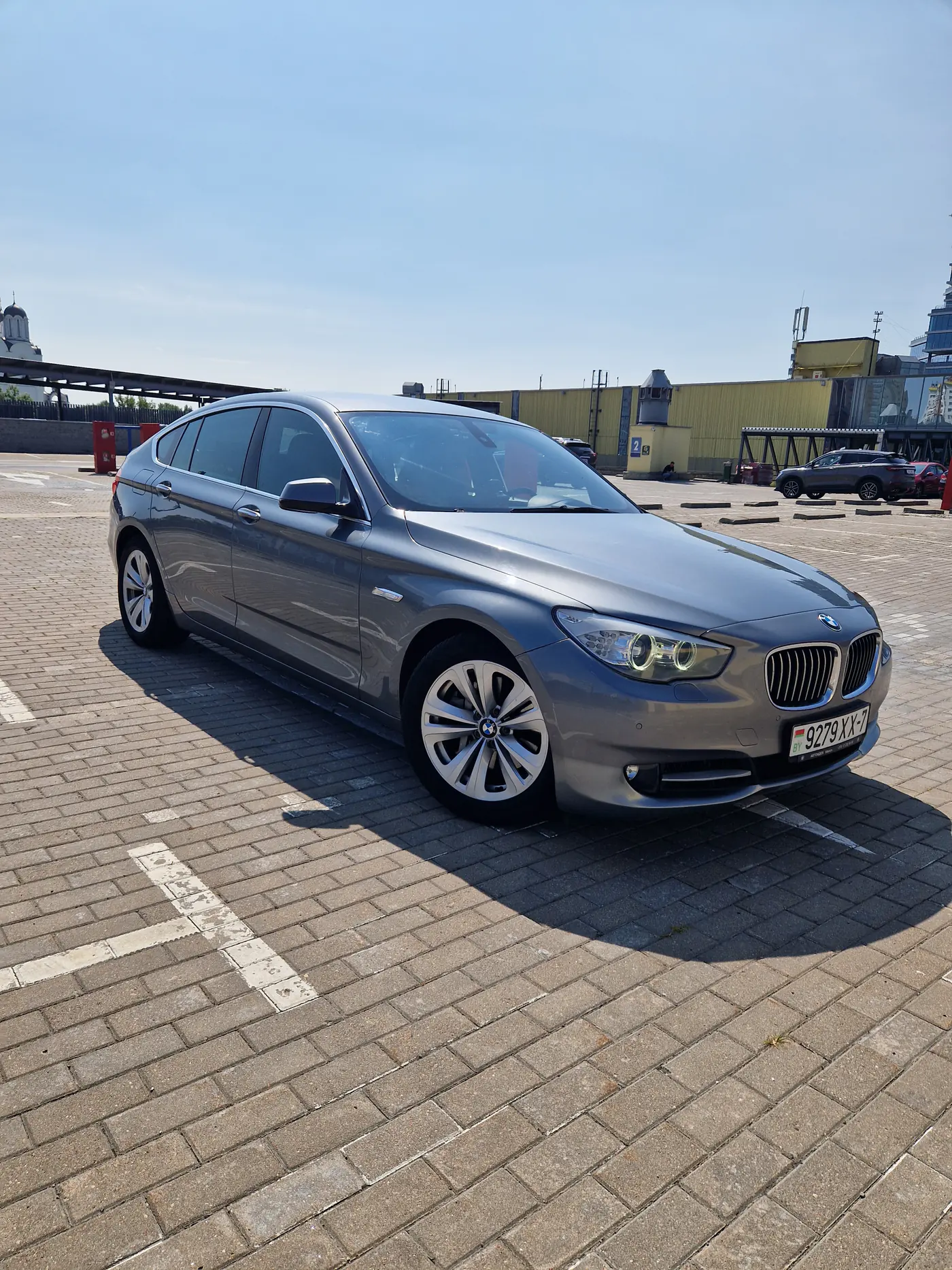 BMW 5 series VI (F10/F11/F07), 2010