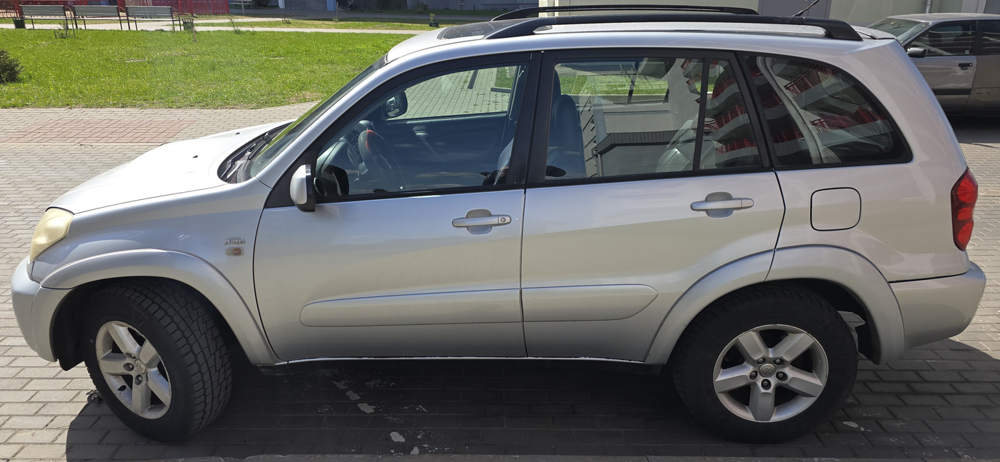 Toyota RAV 4 II (XA20) Рестайлинг, 2004