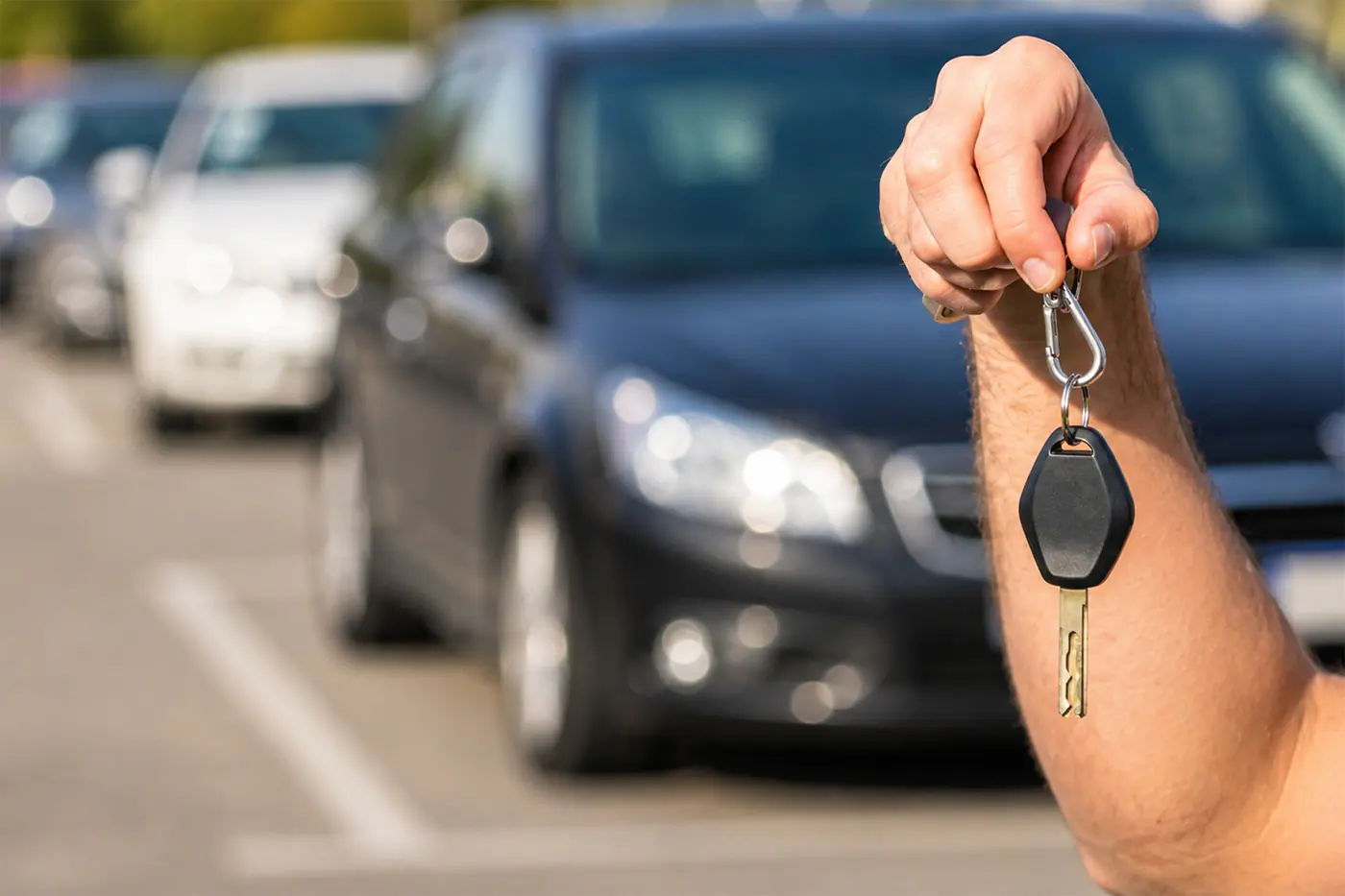 От Polo до Maybach: сколько стоит аренда автомобиля и кто ей пользуется