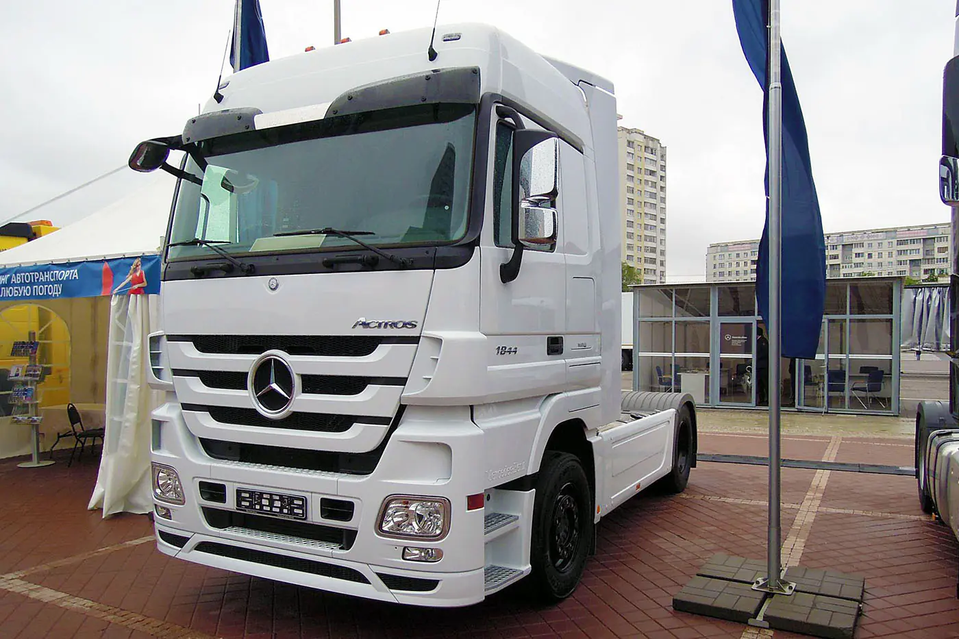 Mercedes-Benz Actros: 30 лет эволюции, которые задали стандарты отрасли