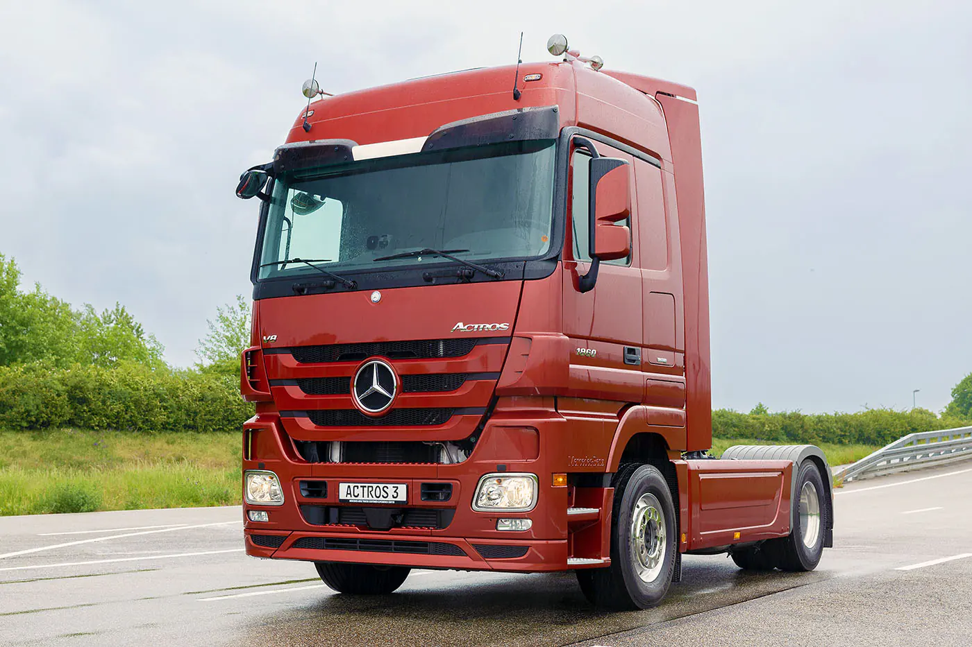 Mercedes-Benz Actros: 30 лет эволюции, которые задали стандарты отрасли