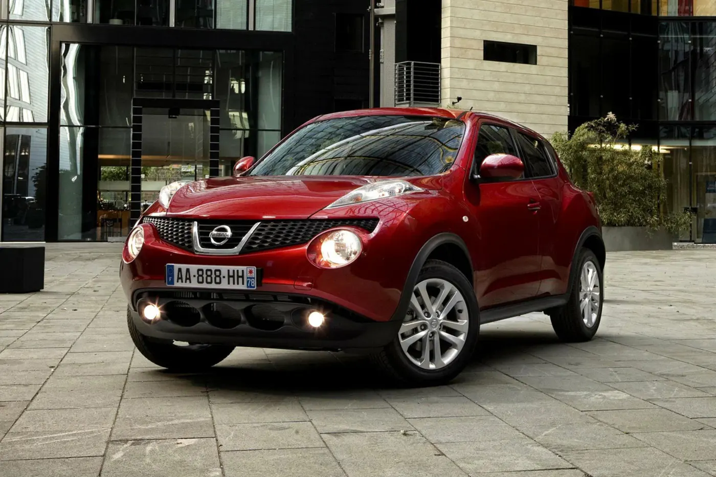 Nissan меняет главного дизайнера: внешность будущих автомобилей доверили создателю первого Juke