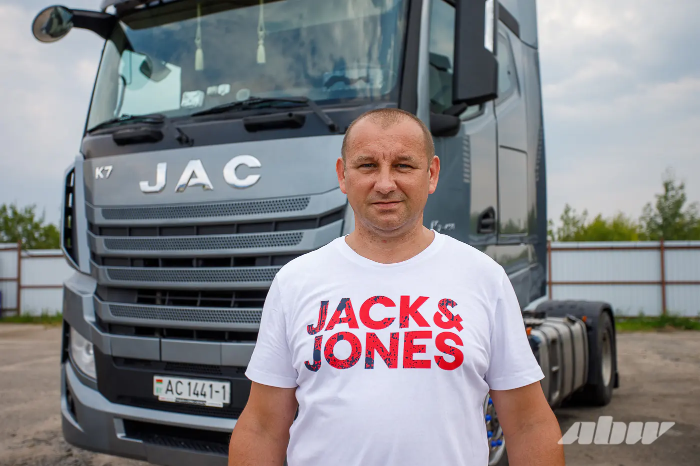Пять тягачей JAC K7 в одном парке: только правда о «китайцах» в перевозках