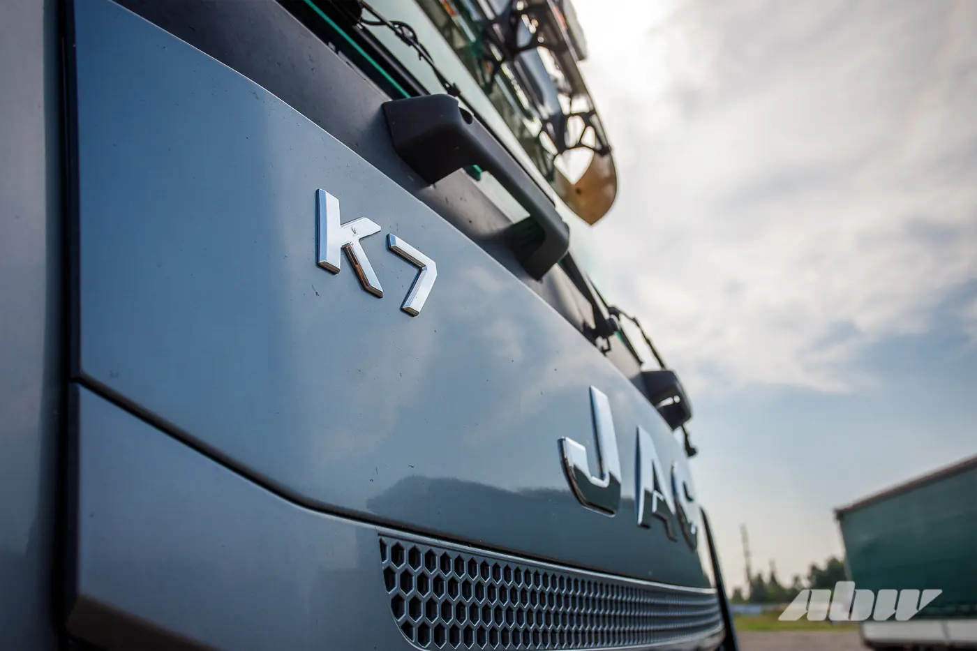 Пять тягачей JAC K7 в одном парке: только правда о «китайцах» в перевозках