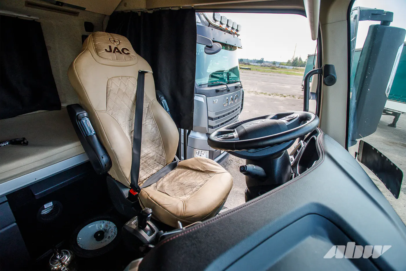 Пять тягачей JAC K7 в одном парке: только правда о «китайцах» в перевозках