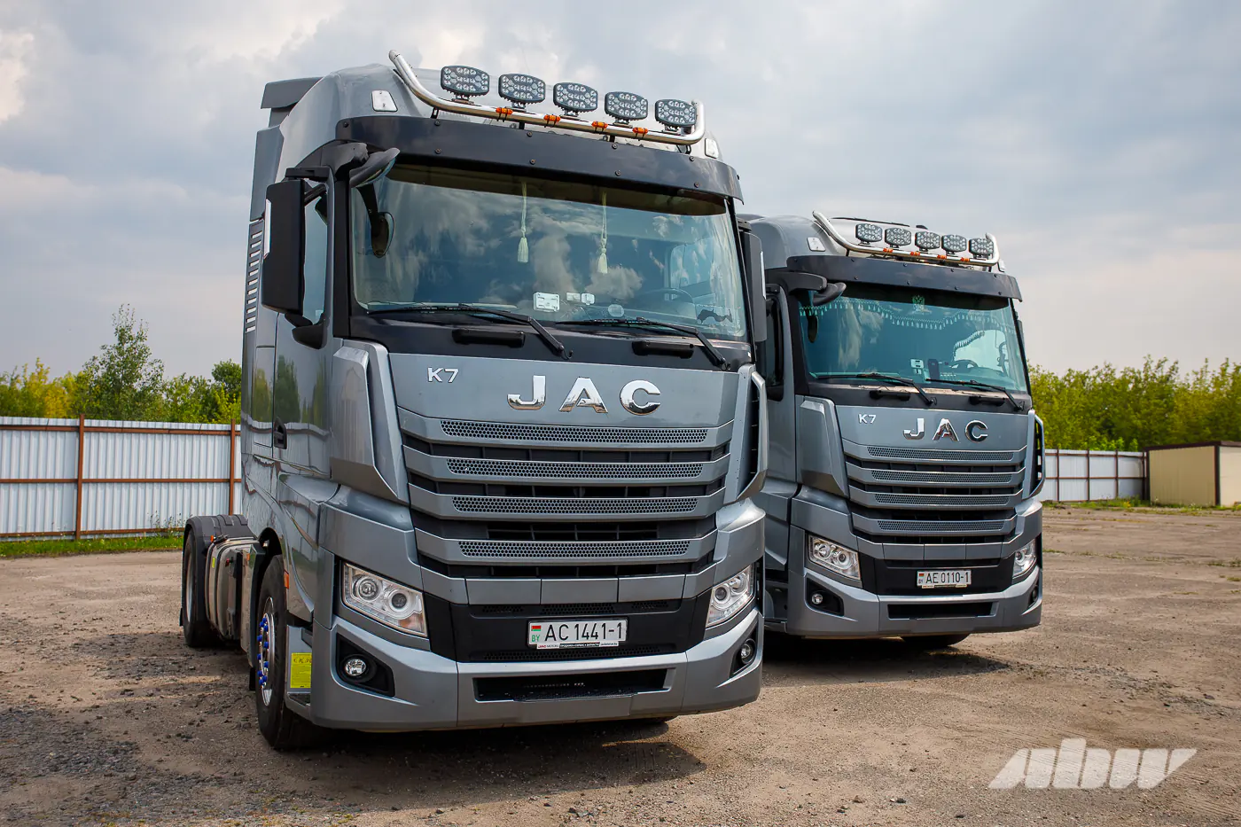Пять тягачей JAC K7 в одном парке: только правда о «китайцах» в перевозках