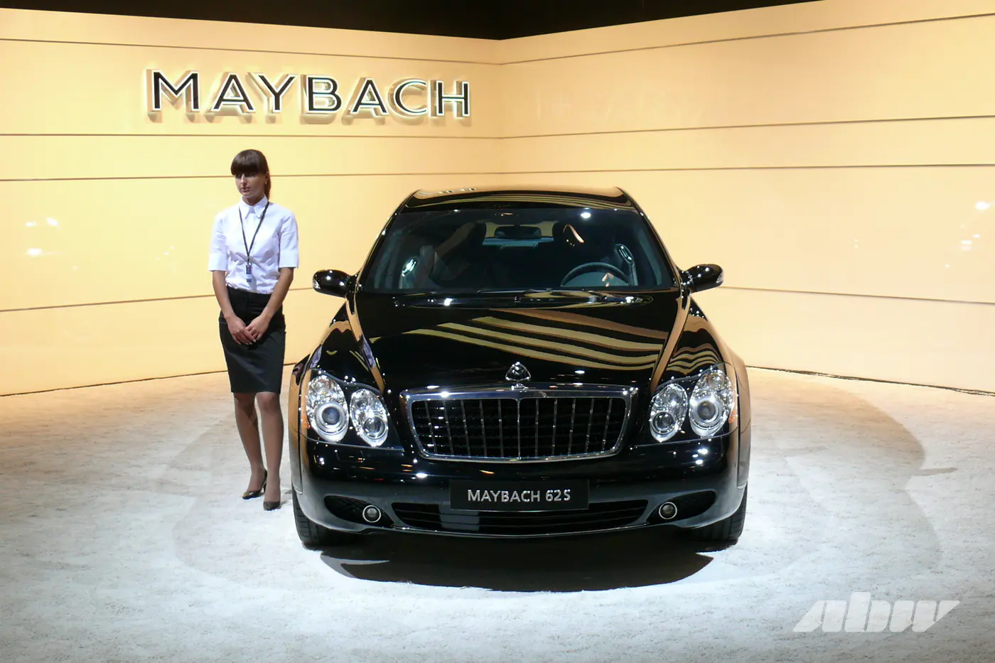 Большие и роскошные: Mercedes-Maybach S-класса и GLS примерили обновки