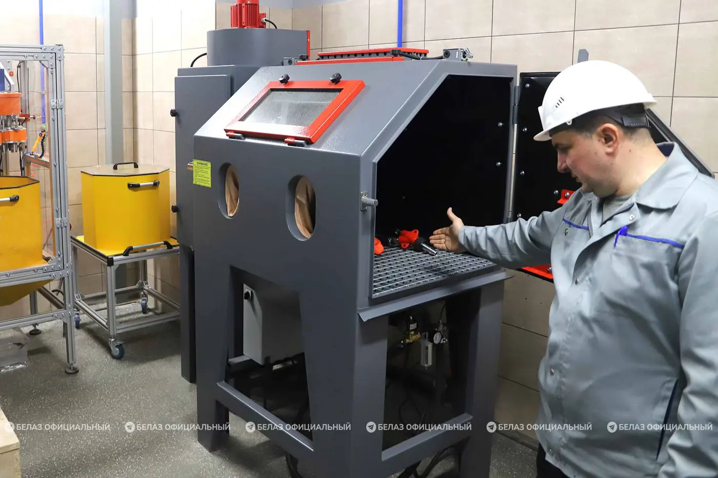 На БЕЛАЗе внедряют новую технологию для повышения ресурса инструмента