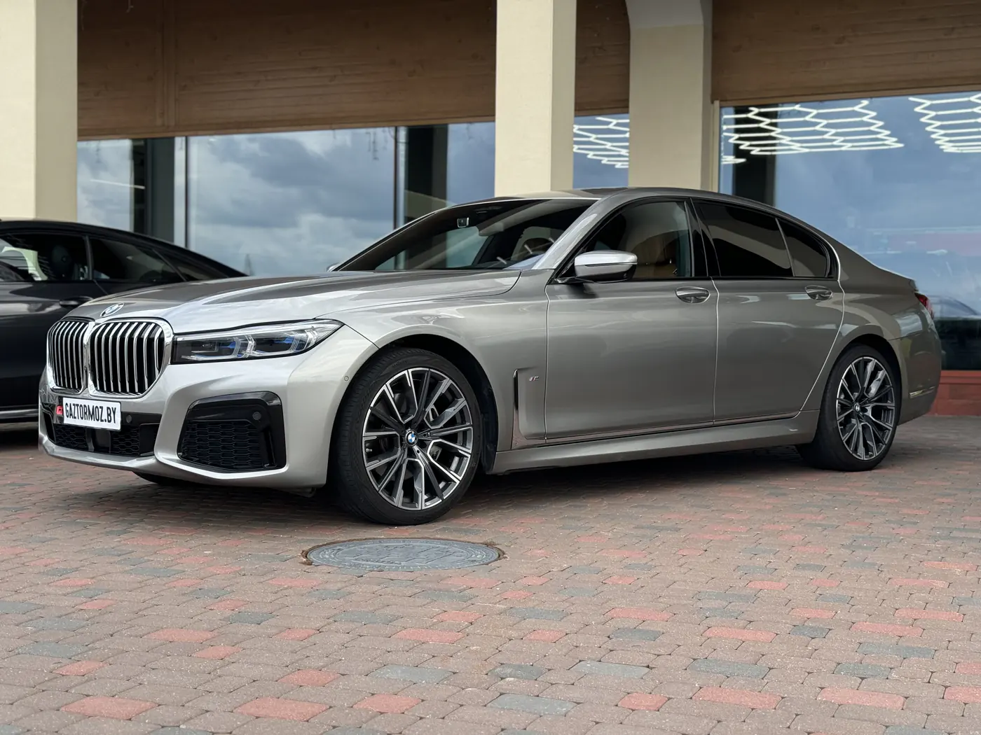 BMW 7 series VI (G11/G12) Рестайлинг, 2021