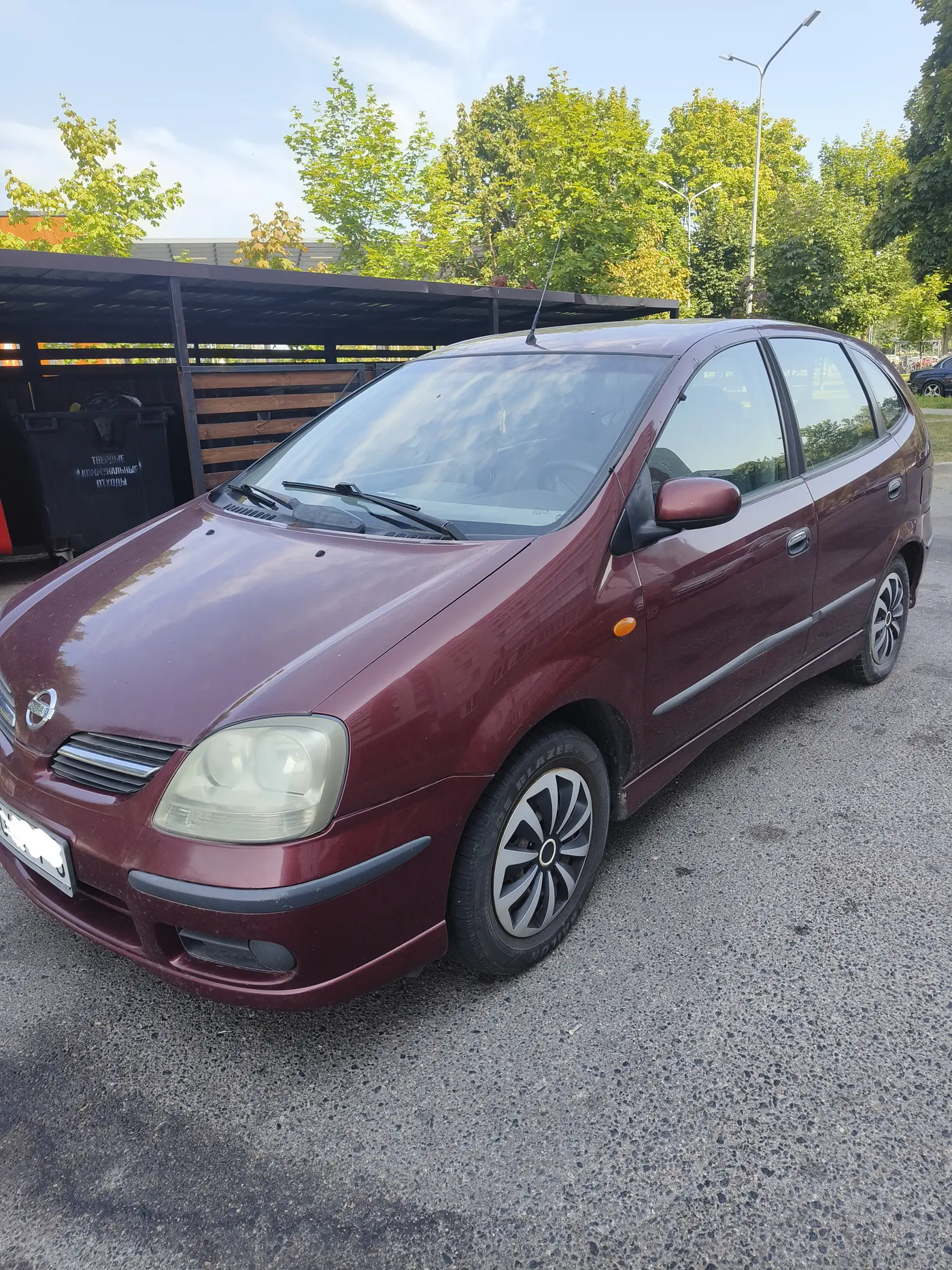 Nissan Almera Tino I, 2003