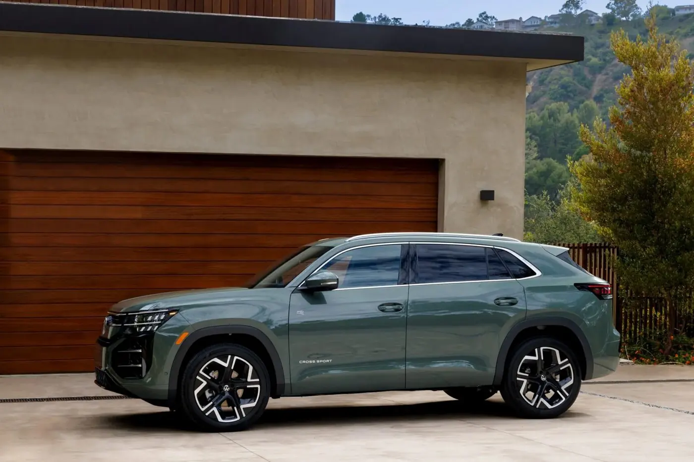 Volkswagen показал в Америке новый кроссовер Atlas Cross Sport