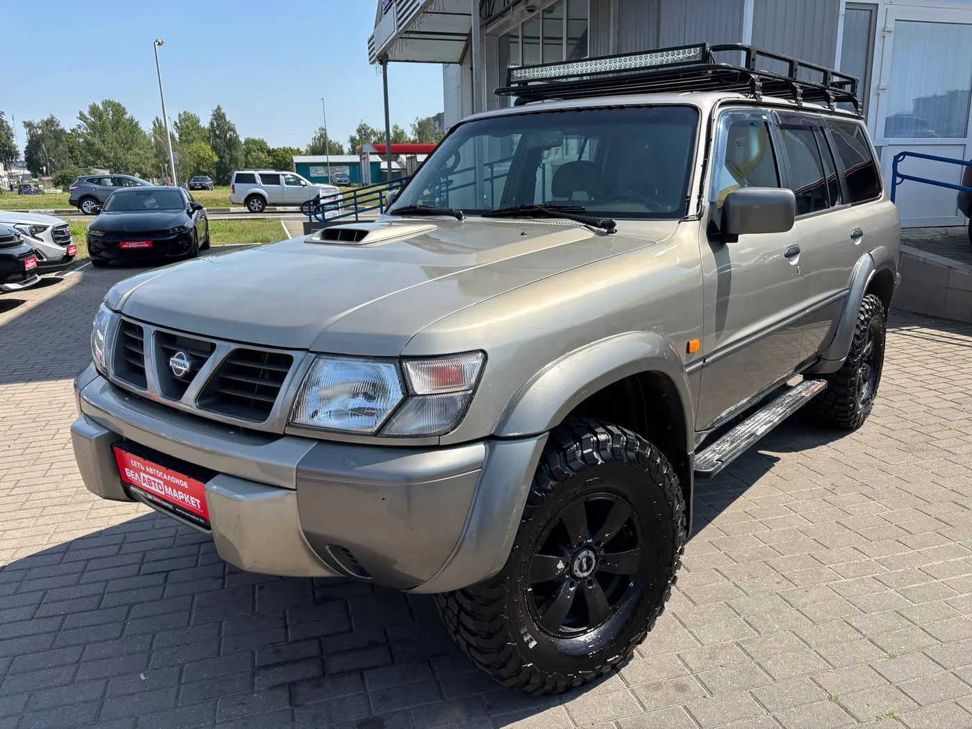 Nissan Patrol V (Y61), 1999