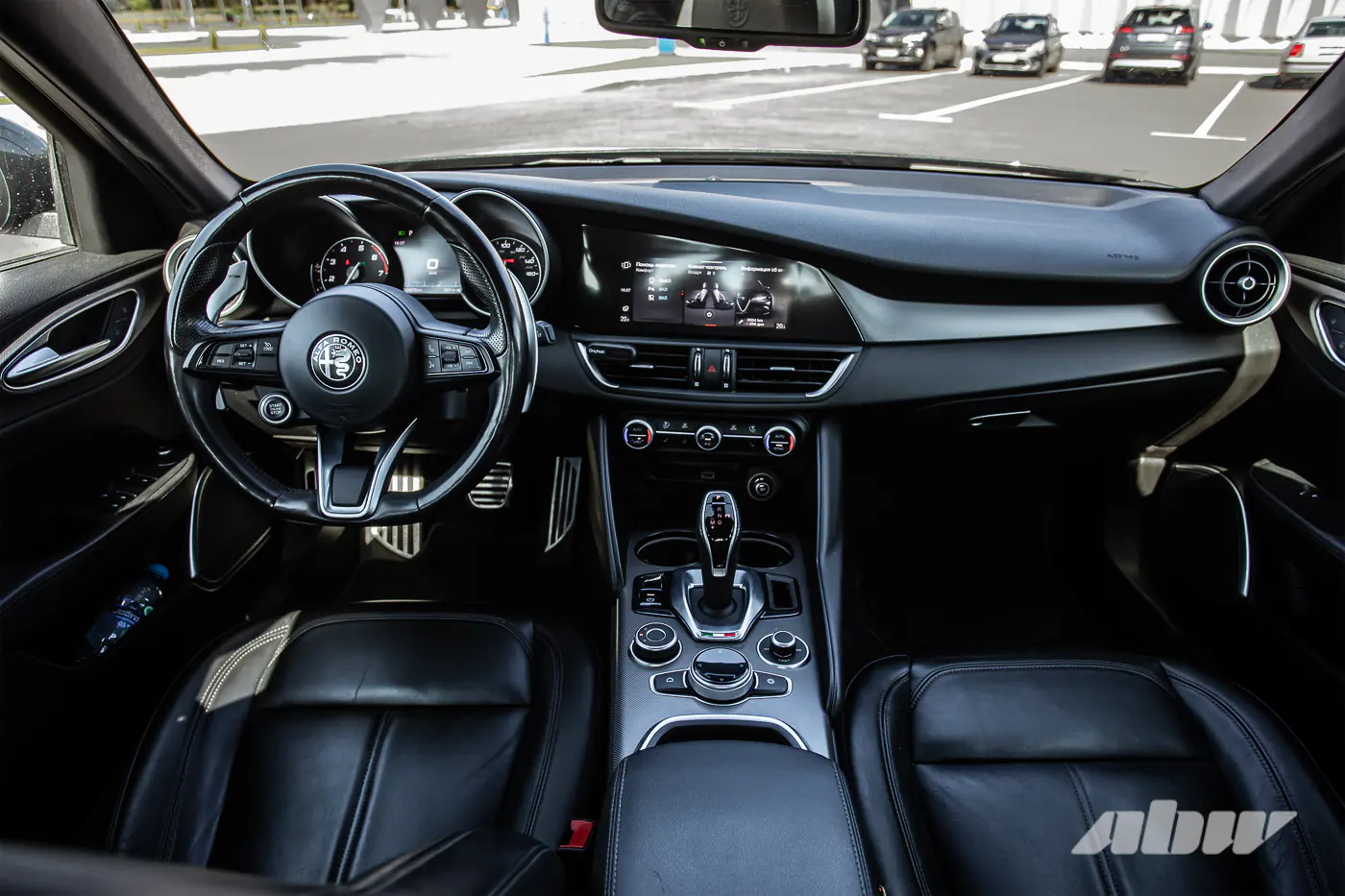 Секонд-тест Alfa Romeo Giulia: альтернатива «тройке» и «цешке» для тех, у кого есть сердце