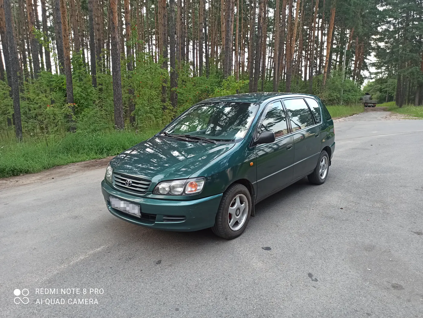 Toyota Picnic I, 1999