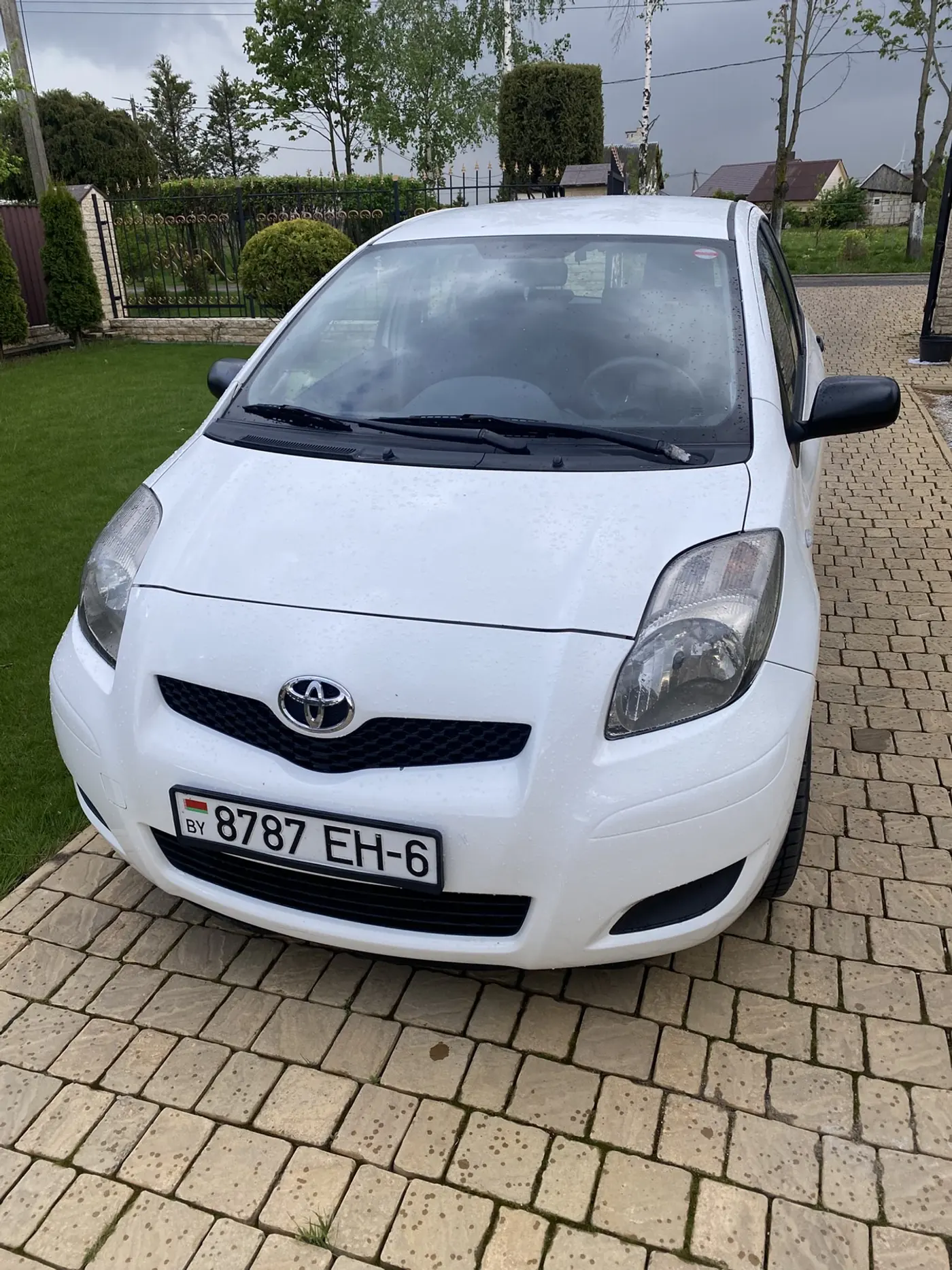 Toyota Yaris II Рестайлинг, 2010
