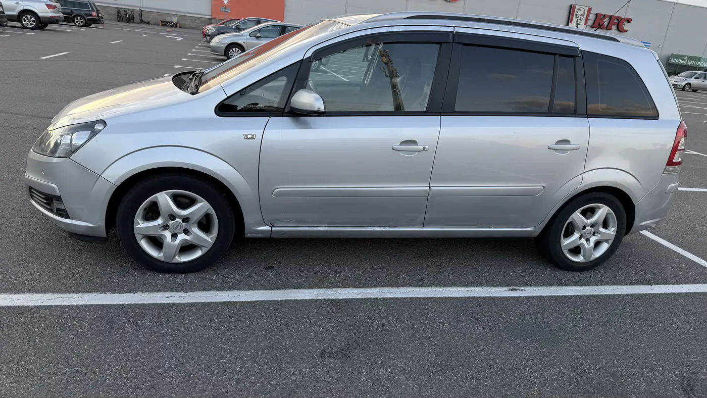Opel Zafira B, 2006