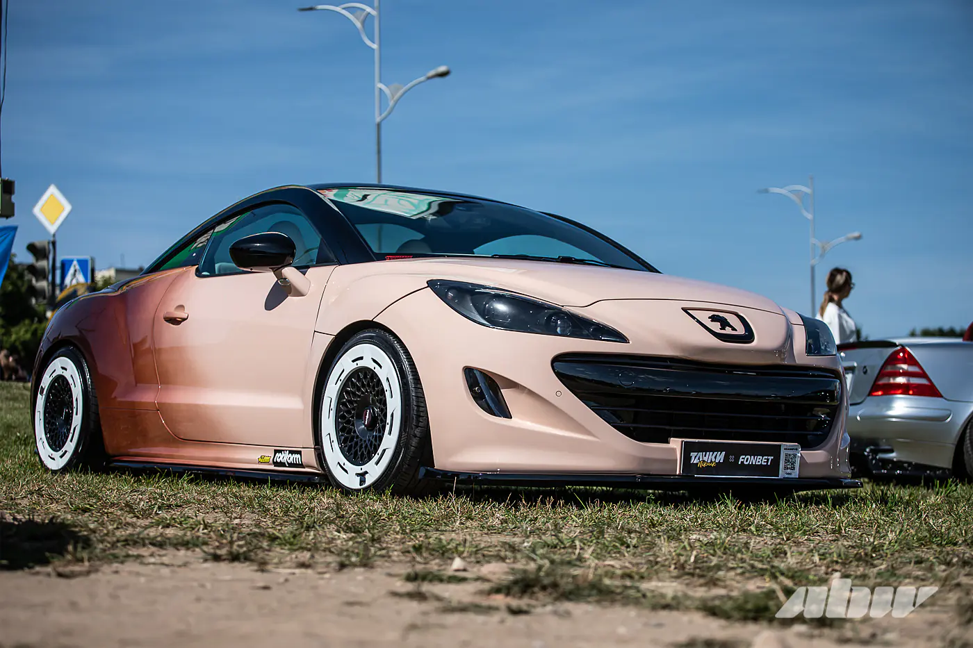 «Американцы отговаривали от такой покраски». Пожалуй, это самый стильный Peugeot в Беларуси