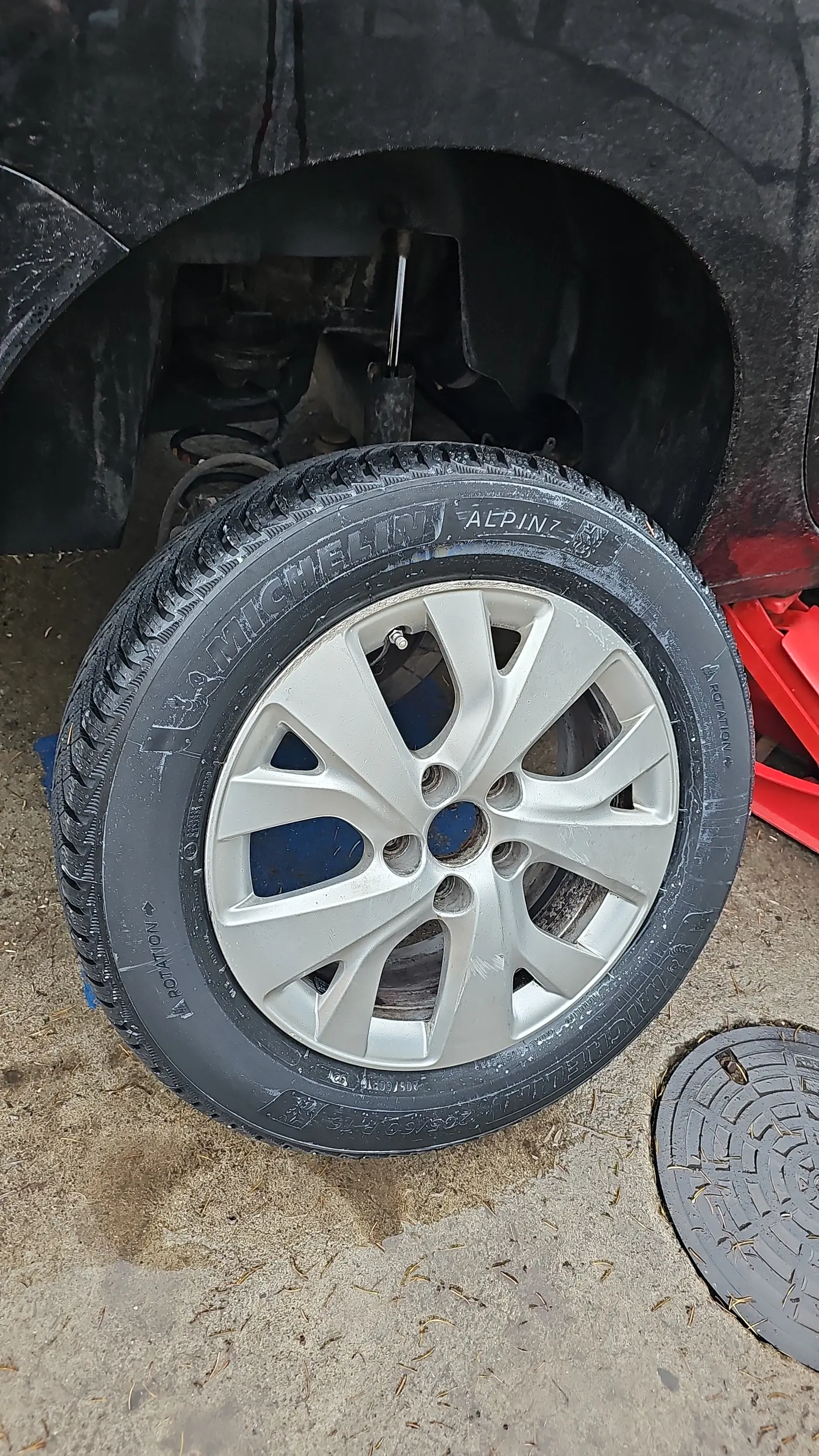 R16 205 60 Michelin Alpin 7