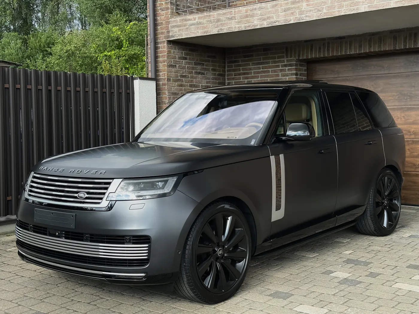 Land Rover Range Rover V, 2023