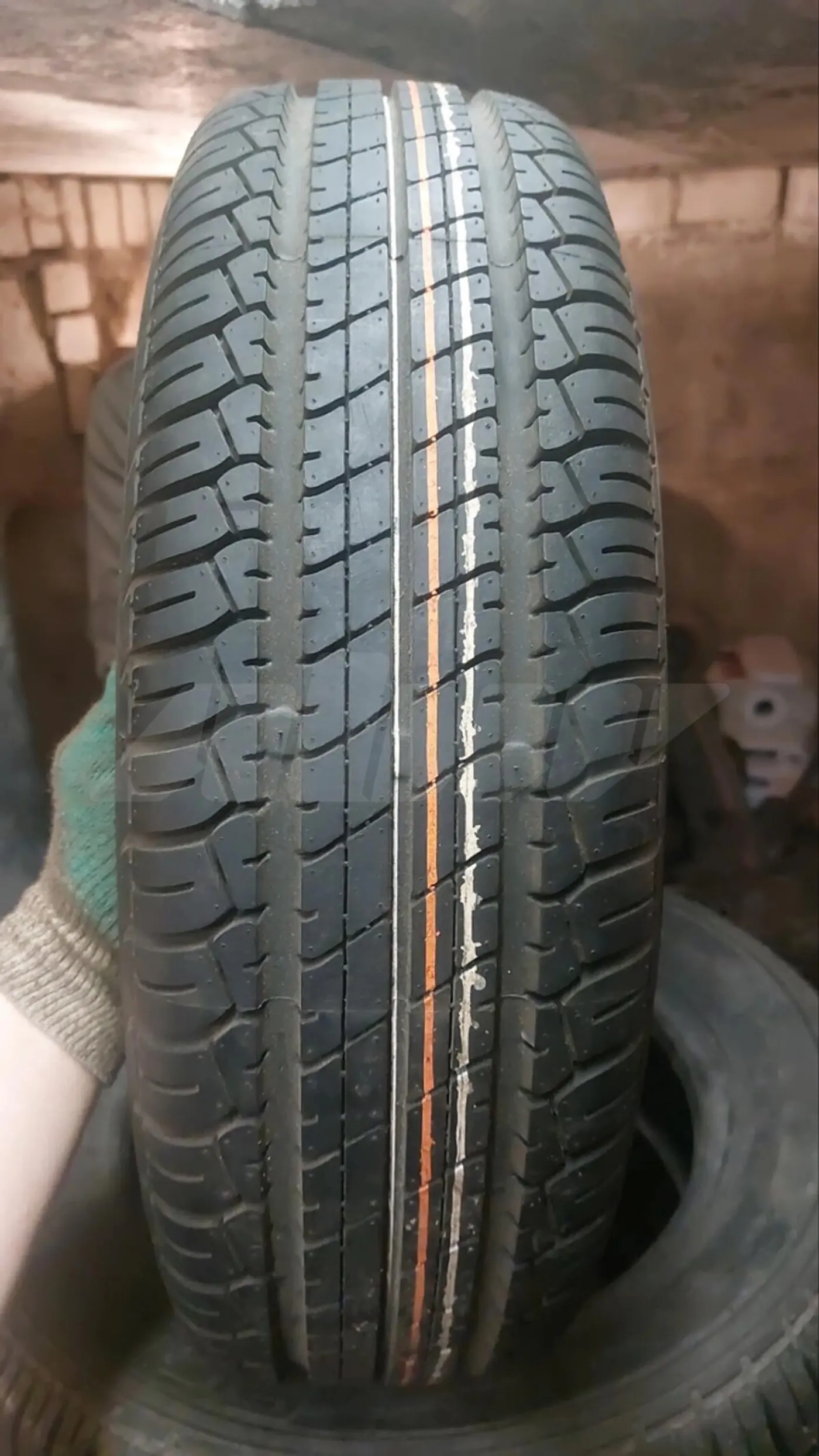 R14 175 70 Dunlop 200