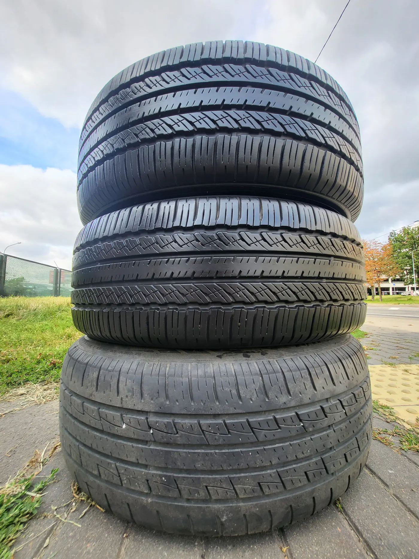 R19 225 55 Toyo A36