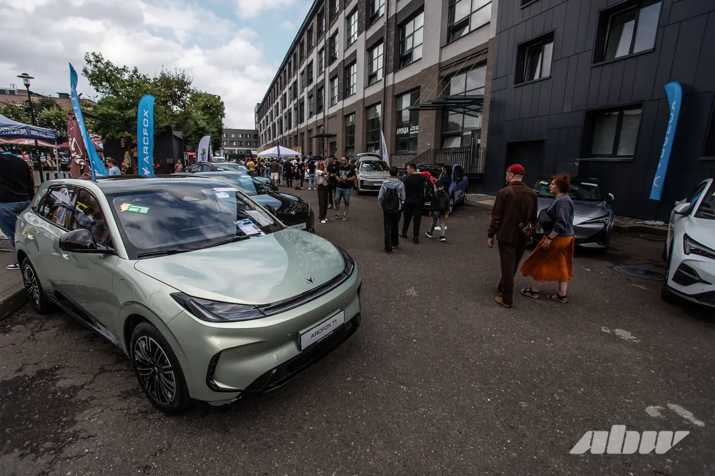 Электрический Equinox и дебют нового бренда: что показывали на Greencars Day