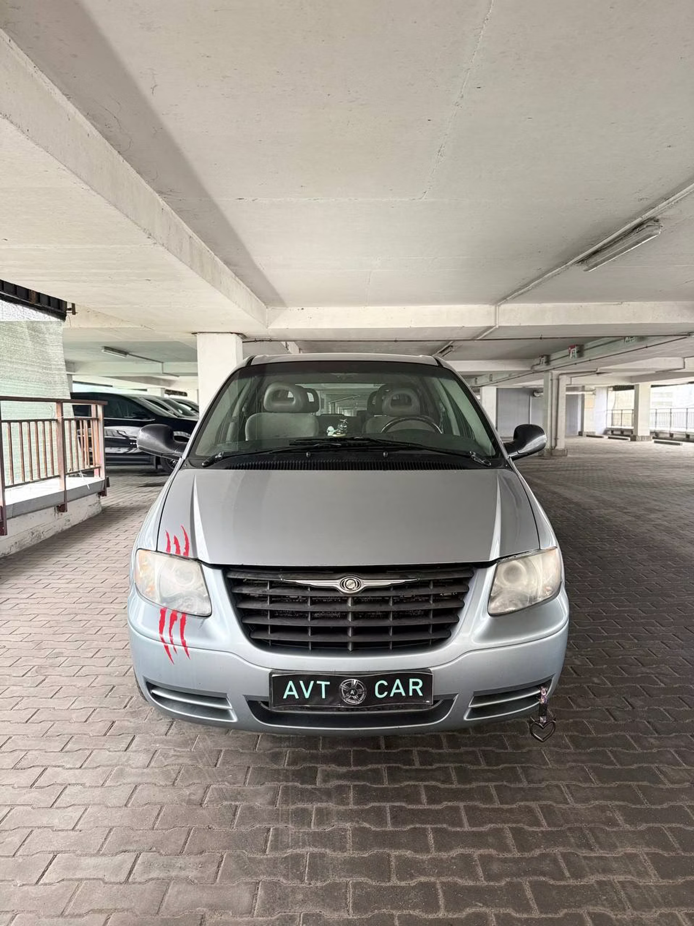 Chrysler Town & Country IV Рестайлинг, 2004