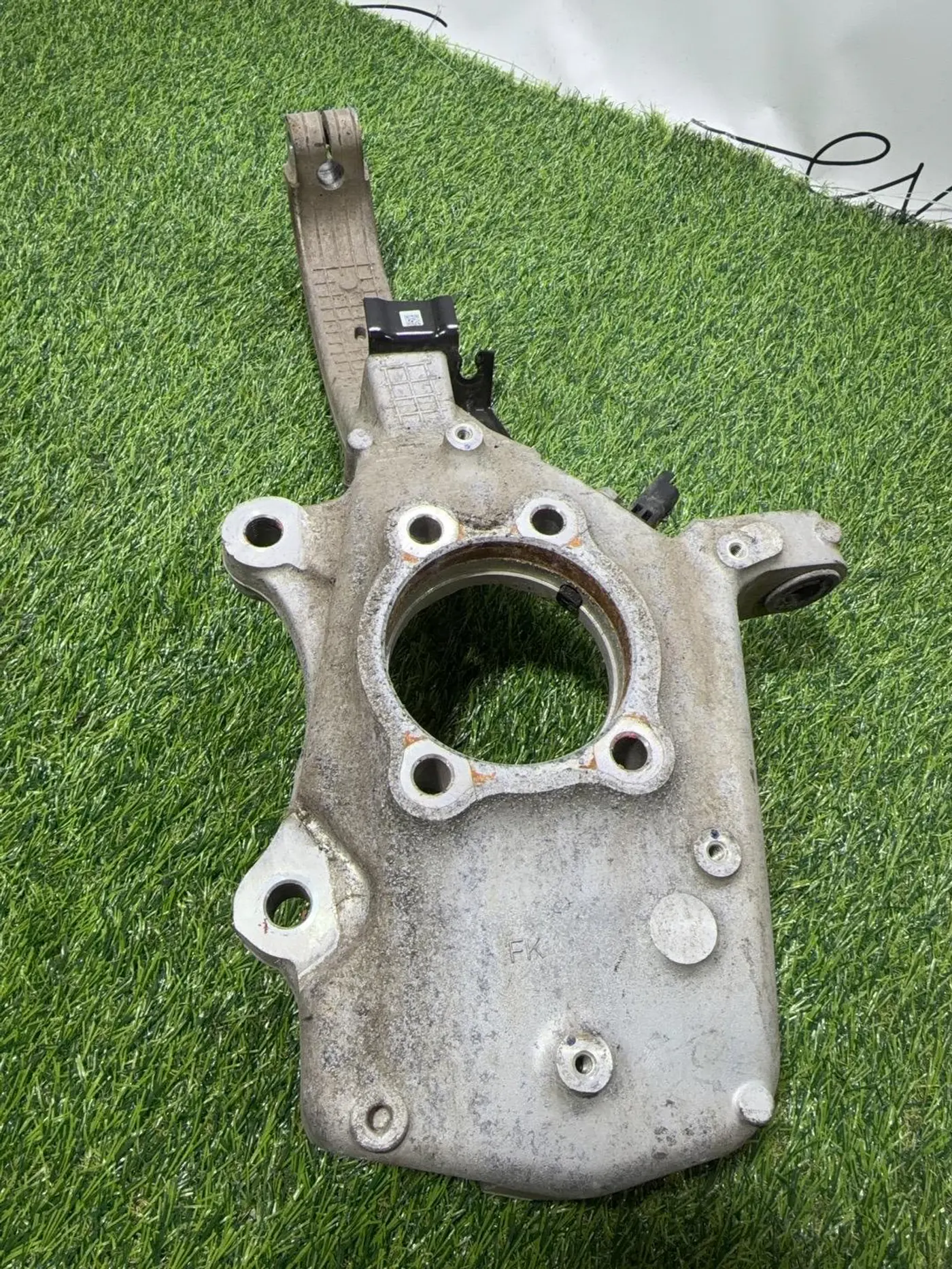 Кулак поворотный правый к BYD Sea Lion 07 2024