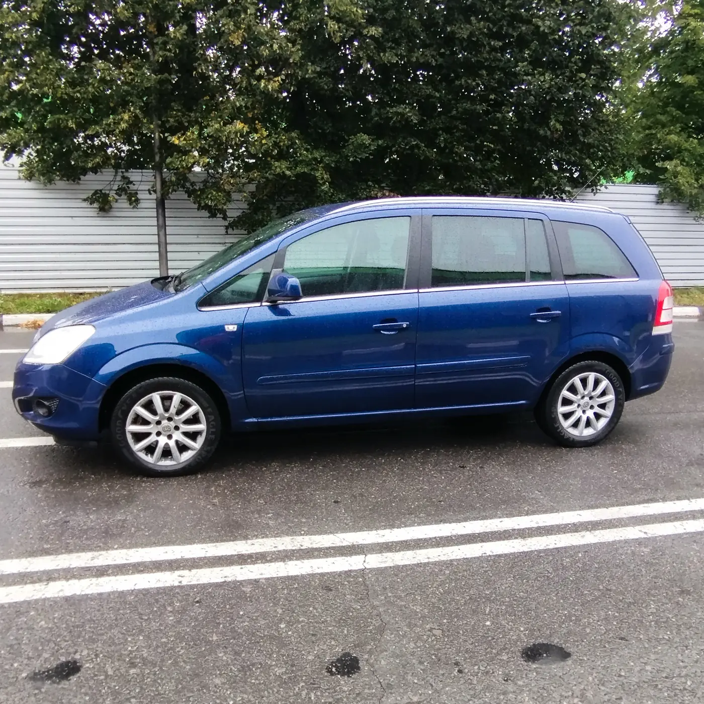 Opel Zafira B Рестайлинг, 2011